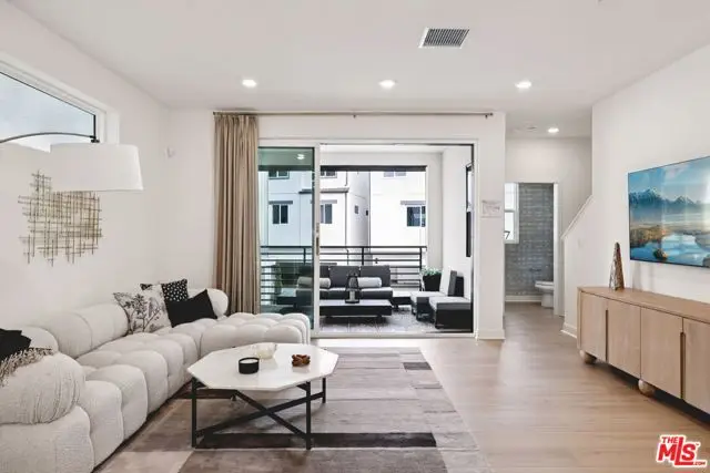 1697 Constellation Drive, San Pedro, CA 90732 - #3