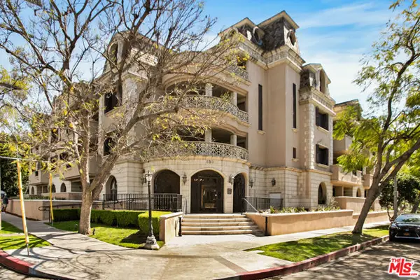 850 N Croft Avenue #104, Los Angeles, CA 90069