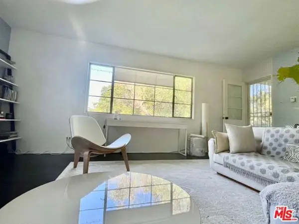 5587 Village, Los Angeles, CA 90016