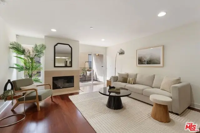 1951 N Beachwood Drive #206, Los Angeles, CA 90068 - #1