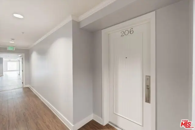 1951 N Beachwood Drive #206, Los Angeles, CA 90068 - #2