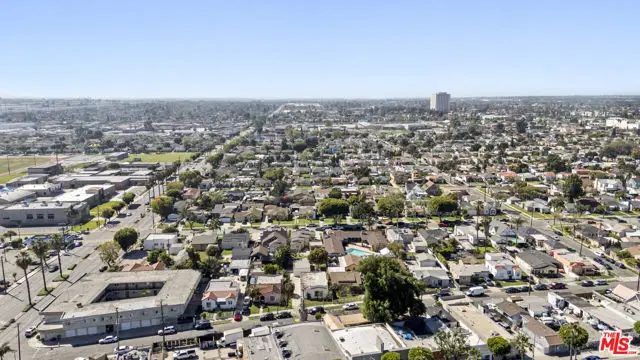 805 S Crane Avenue, Compton, CA 90221 - #3