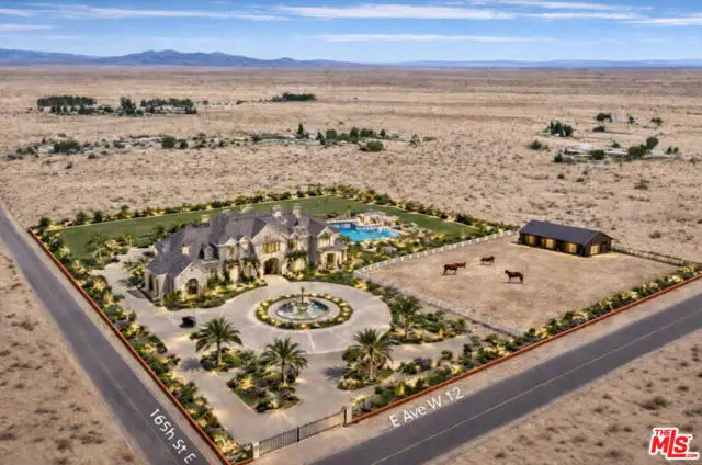 165 12th Street, Palmdale, CA 93551 - #3