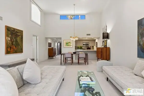 200 E Racquet Club Road #8, Palm Springs, CA 92262