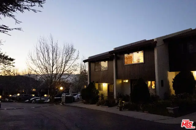 984 Miramonte Drive #4, Santa Barbara, CA 93109 - #3