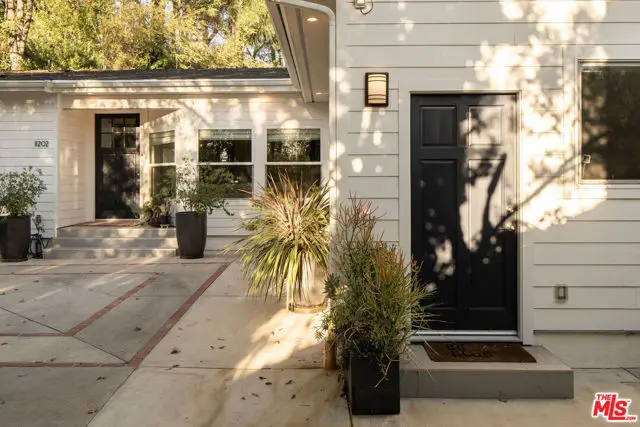11202 Canton Drive, Studio City, CA 91604 - #2