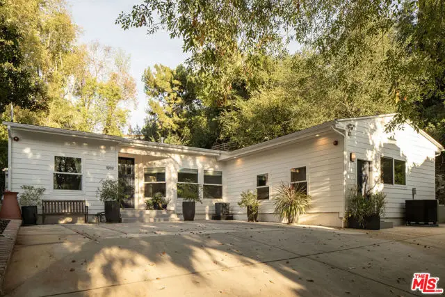 11202 Canton Drive, Studio City, CA 91604 - #3