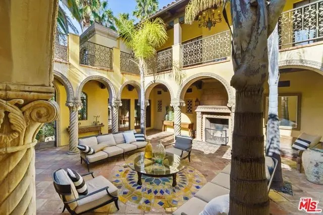 1274 N Clark Street, West Hollywood, CA 90069 - #3