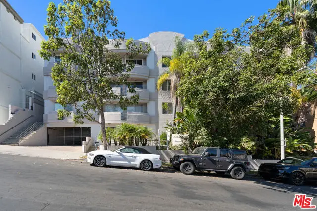 11535 Rochester Avenue #301, Los Angeles, CA 90025 - #2