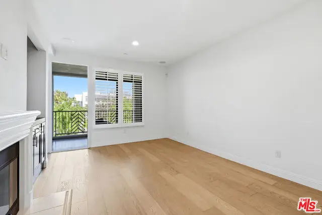 5625 Crescent Parkway #301, Los Angeles, CA 90094 - #3