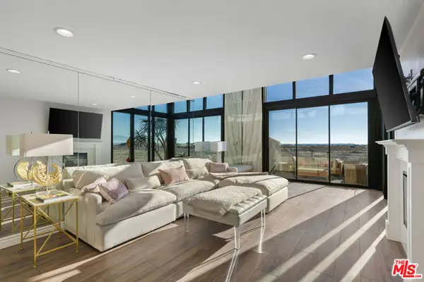 6 Voyage Street #101, Marina Del Rey, CA 90292