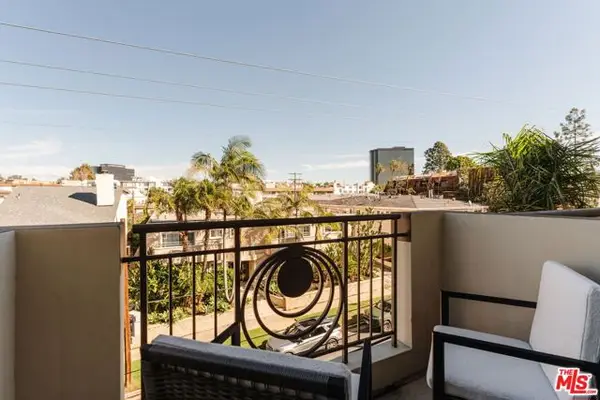 951 Granville Avenue #PH2, Los Angeles, CA 90049