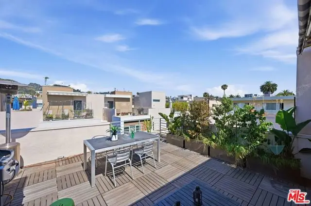 1400 N Fuller Avenue #9, Los Angeles, CA 90046 - #2