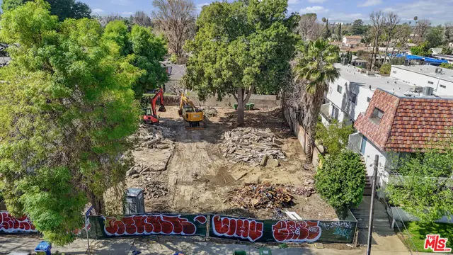 6901 Woodman Avenue, Van Nuys, CA 91405 - #2