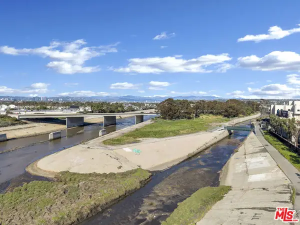 5000 Beethoven, Los Angeles, CA 90066