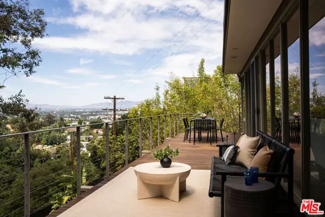 3640 Multiview Drive, Los Angeles, CA 90068 - #3