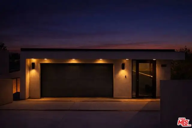 5130 Medina Road, Woodland Hills, CA 91364 - #1