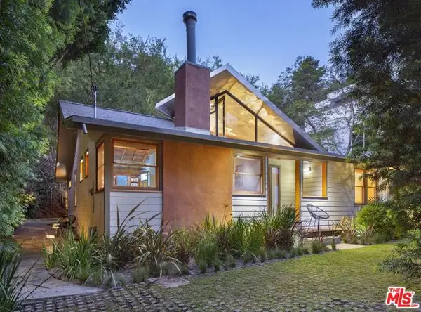 10335 Oletha Lane, Los Angeles, CA 90077