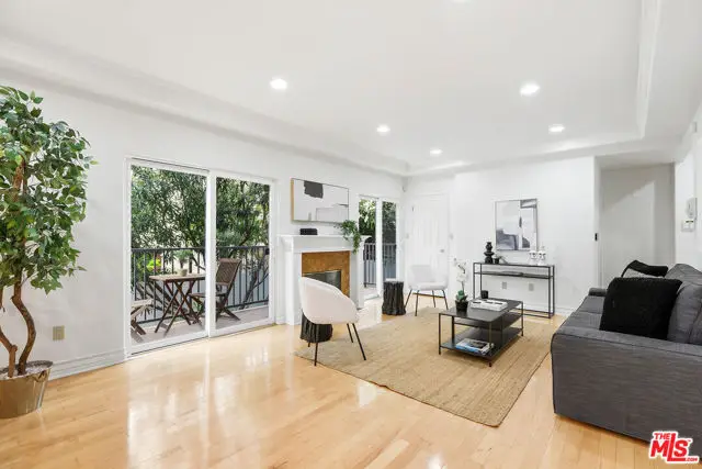 1712 S Barrington Avenue #5, Los Angeles, CA 90025 - #1