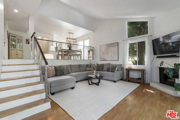 15157 Magnolia Boulevard #F, Sherman Oaks, CA 91403