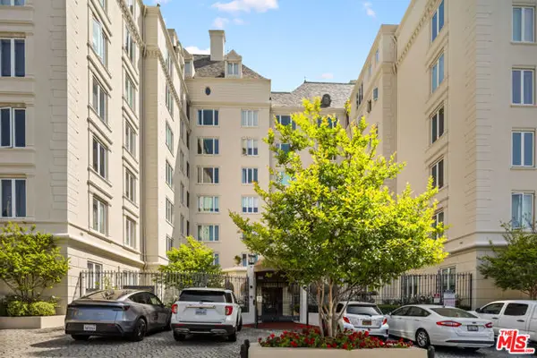 1424 N Crescent Heights Boulevard #28, West Hollywood, CA 90046