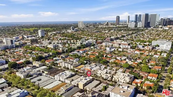 324 S Elm Drive #101, Beverly Hills, CA 90212