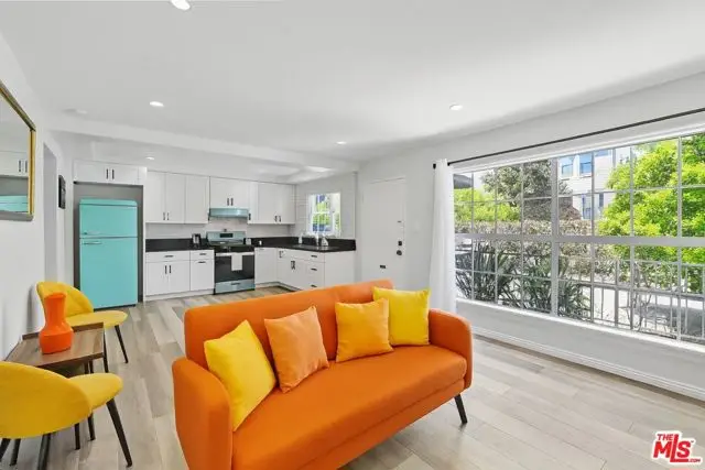 11710 Hartsook Street, Valley Village, CA 91607 - #3