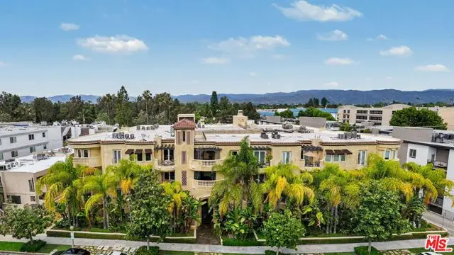12021 Guerin Street #102, Studio City, CA 91604 - #3