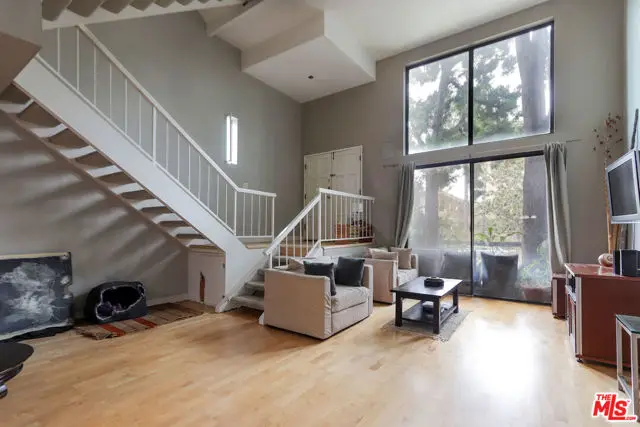 11753 Mayfield Avenue #7, Los Angeles, CA 90049 - #3