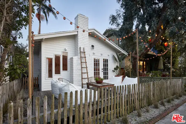 230 Sherman Canal, Venice, CA 90291 - #3
