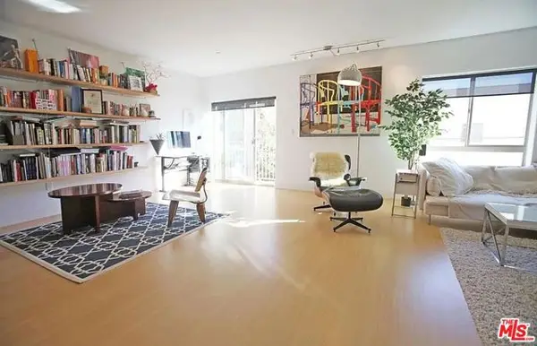 5232 Satsuma Avenue #202, North Hollywood (los Angeles), CA 91601