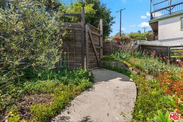 19583 Bowers Dr, Topanga, CA 90290 - #2