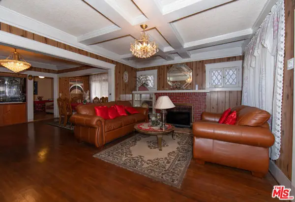 178 N Mariposa Avenue, Los Angeles, CA 90004