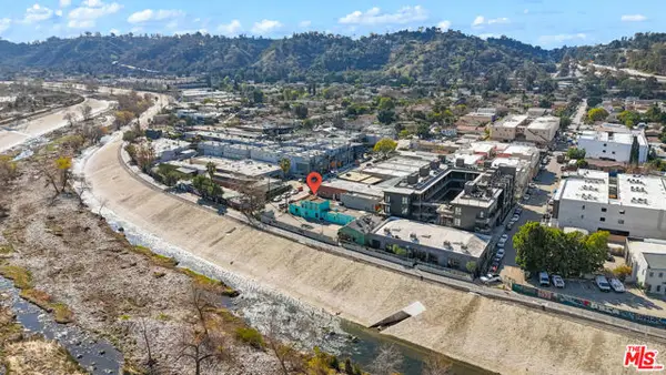 3051 N Coolidge Avenue, Los Angeles, CA 90039