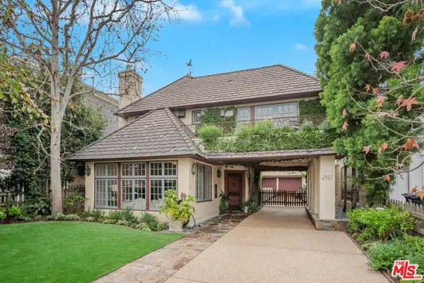 2917 N Poinsettia Avenue, Manhattan Beach, CA 90266