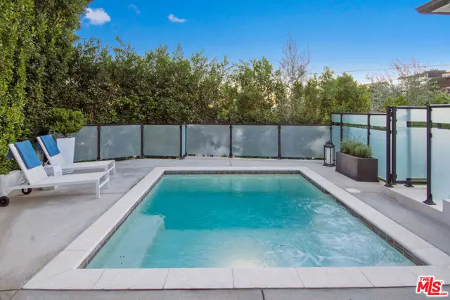 1601 Sunset Plaza Drive, West Hollywood, CA 90069 - #3