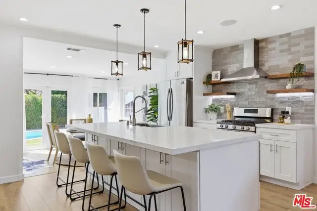 17320 Tiara Street, Encino, CA 91316 - #1