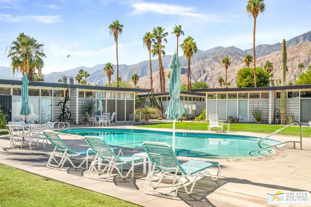 2244 E Tahquitz Canyon Way #8, Palm Springs, CA 92262 - #2