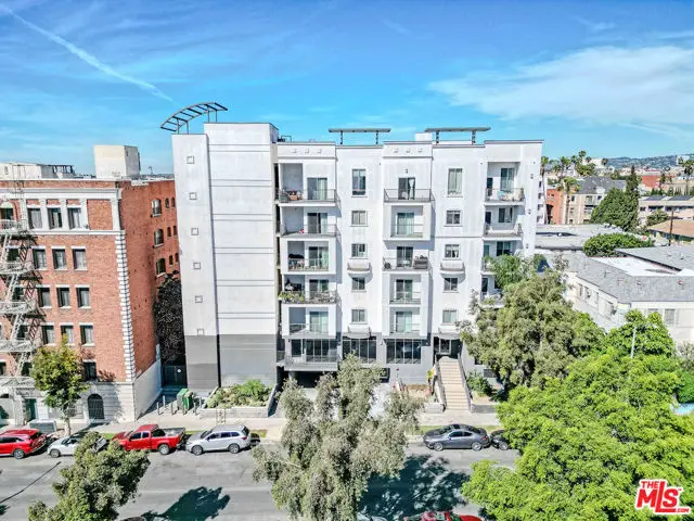 733 S Manhattan Place #402, Los Angeles, CA 90005 - #1