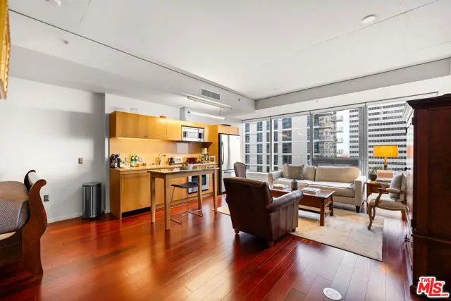 1155 S Grand Avenue #1111, Los Angeles, CA 90015 - #2