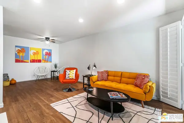 550 N Villa Court #116, Palm Springs, CA 92262