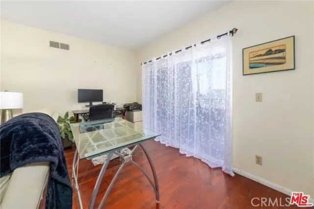 Address Withheld By Seller, El Segundo, CA 90245 - #1
