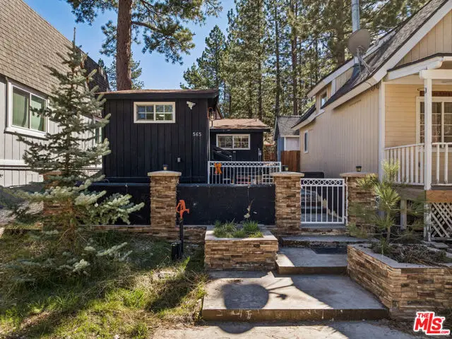565 Lakewood Lane, Big Bear Lake, CA 92315 - #1