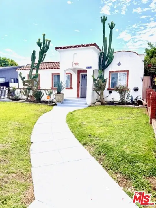 2940 Live Oak Street, Huntington Park, CA 90255 - #1