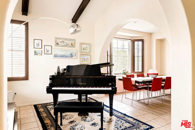 27062 Clarence Court, Valencia, CA 91355 - #3