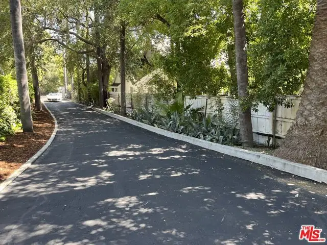 17036 Rancho Street, Encino, CA 91316 - #2