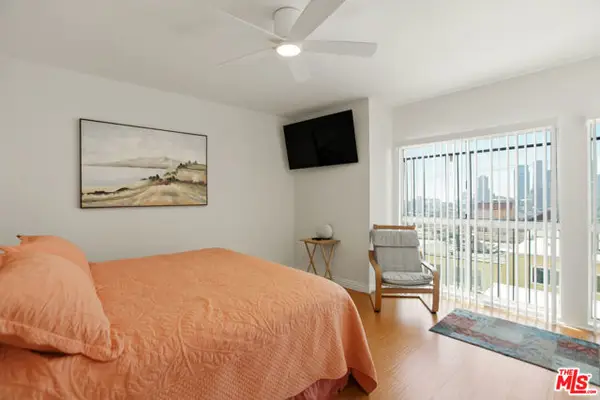 927 W College Street #7, Los Angeles, CA 90012