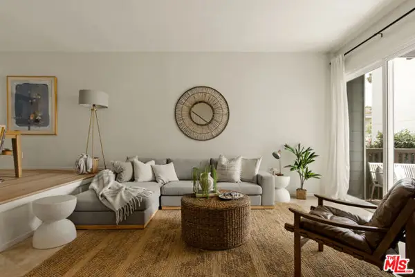 5100 Riverton Avenue #9, North Hollywood (los Angeles), CA 91601