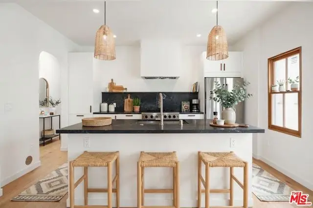 346 N Gardner Street, Los Angeles, CA 90036 - #2