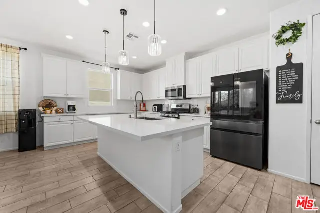 2735 Moonshimmer Street, Hemet, CA 92543 - #3